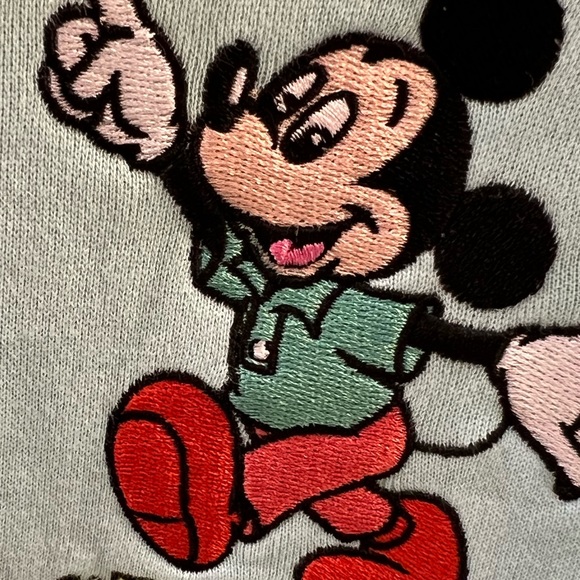 Disney crop 1/4 zip with embroidered Mickey sky blue! XL Beautiful and unique! - Picture 5 of 8